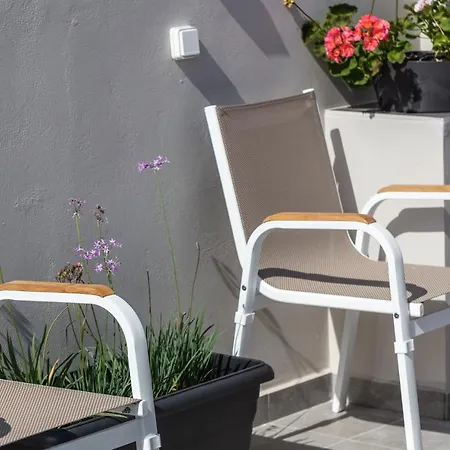 Anchel Maison 펜션 레팀노