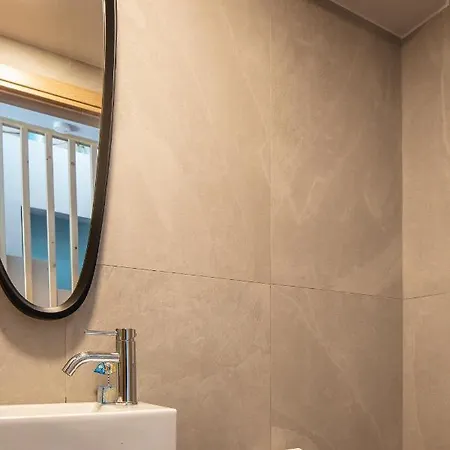 펜션 Anchel Maison 레팀노